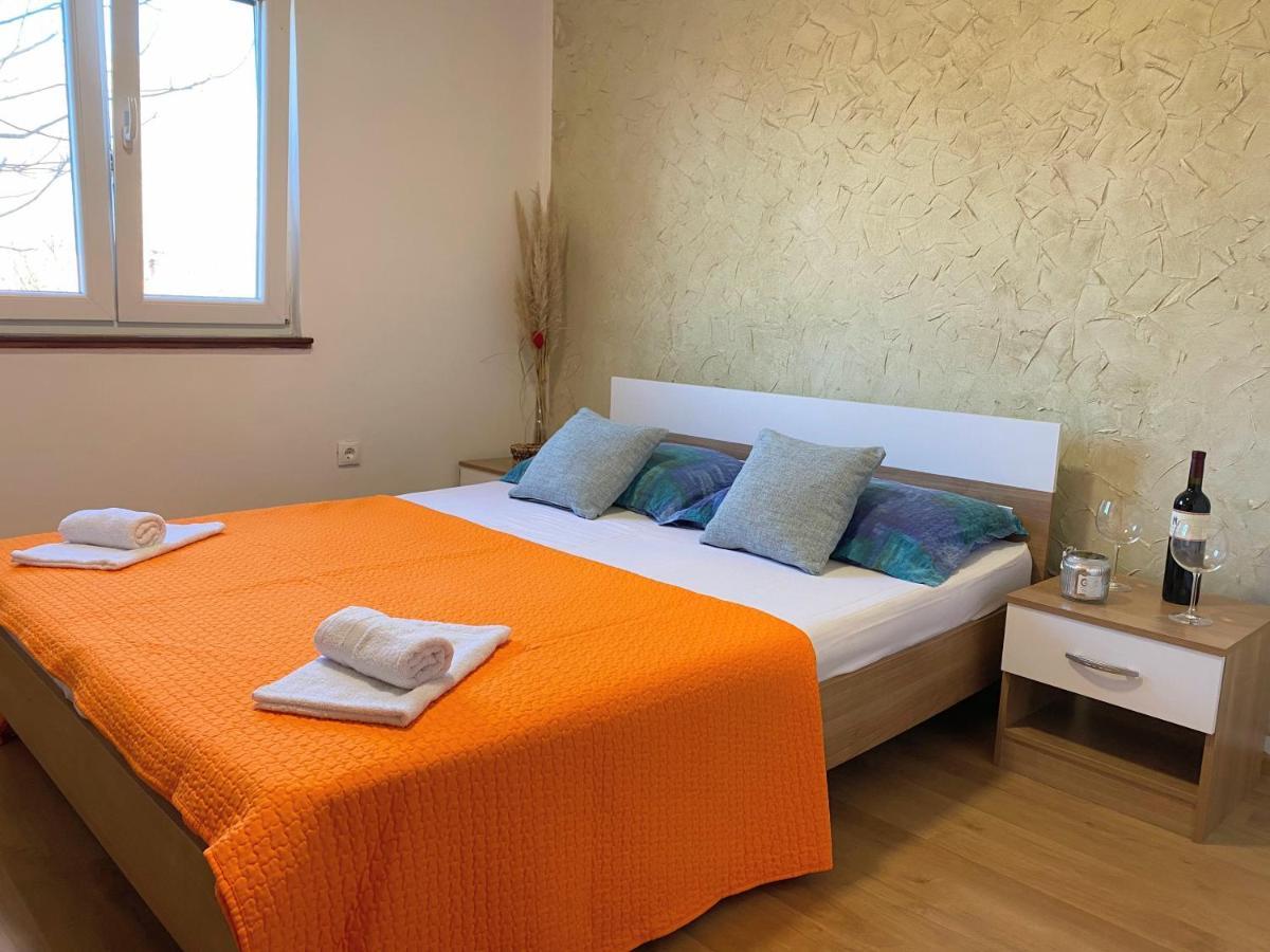Villa Marie With Pool, Two Bedrooms For 4+2Kids Cavoglave Zewnętrze zdjęcie