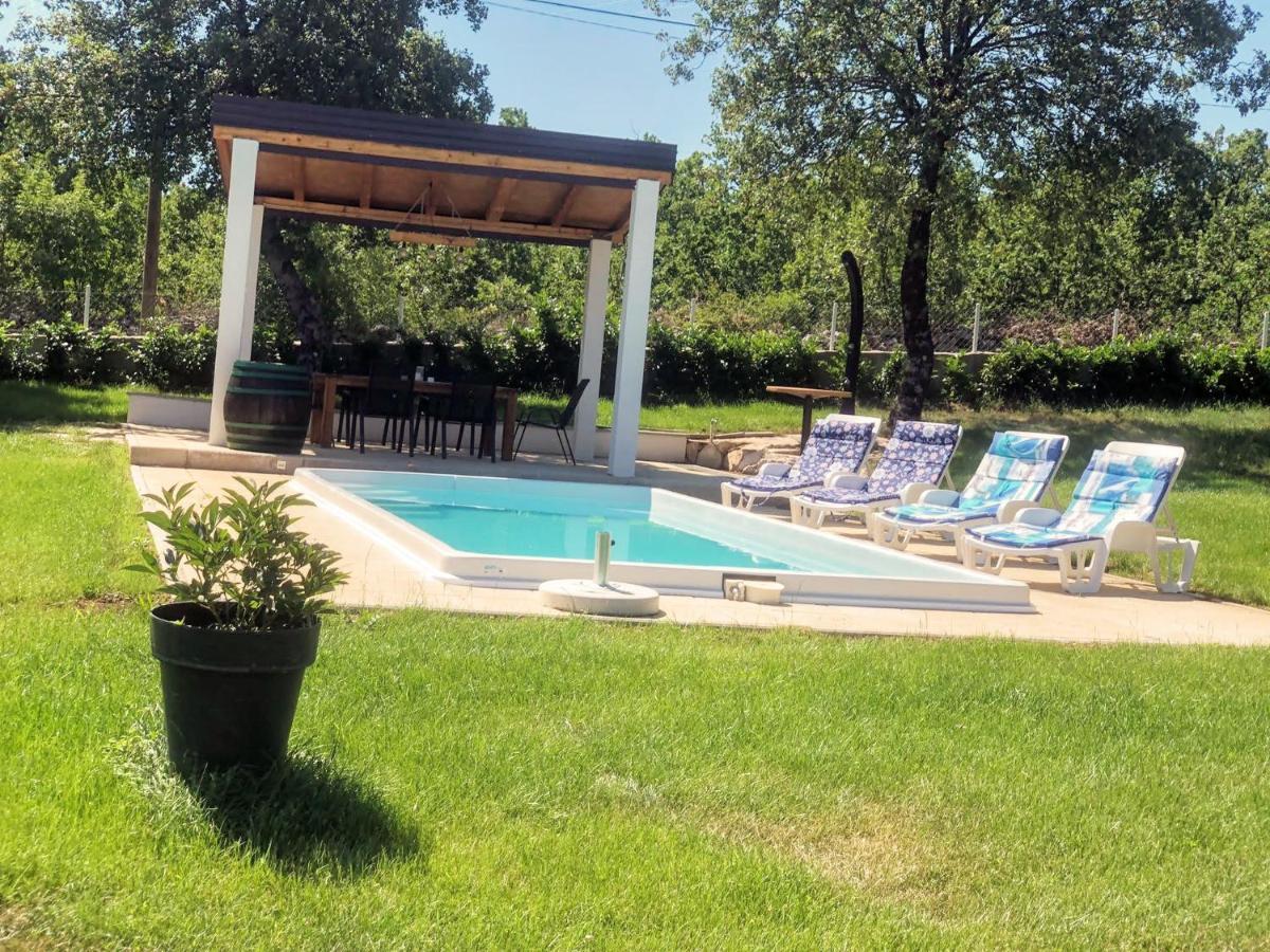 Villa Marie With Pool, Two Bedrooms For 4+2Kids Cavoglave Zewnętrze zdjęcie